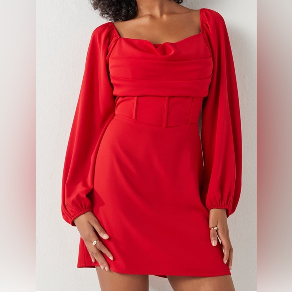 Francesca’s red dress